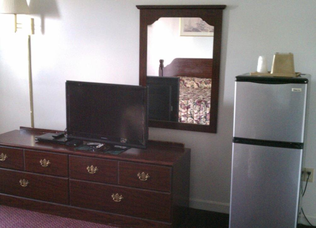 Valley Motel Pittsburgh Harmarville Room photo